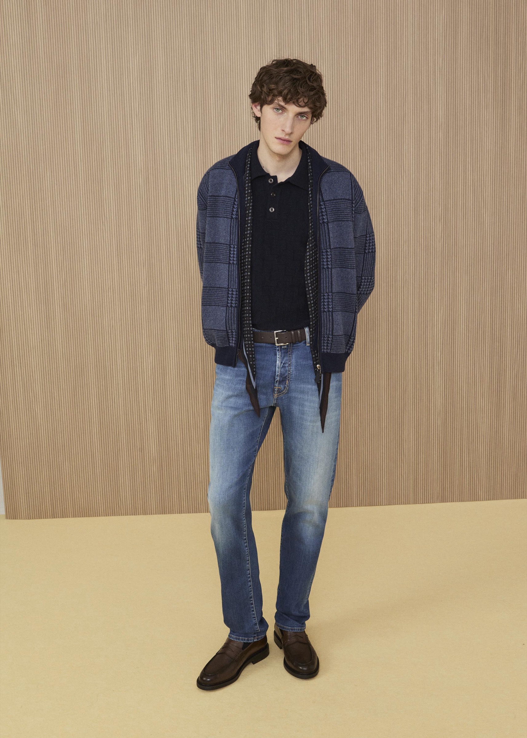 Jacob Cohen Kollektion 2026, Look 1 – Modehaus HALBACH Bad Homburg